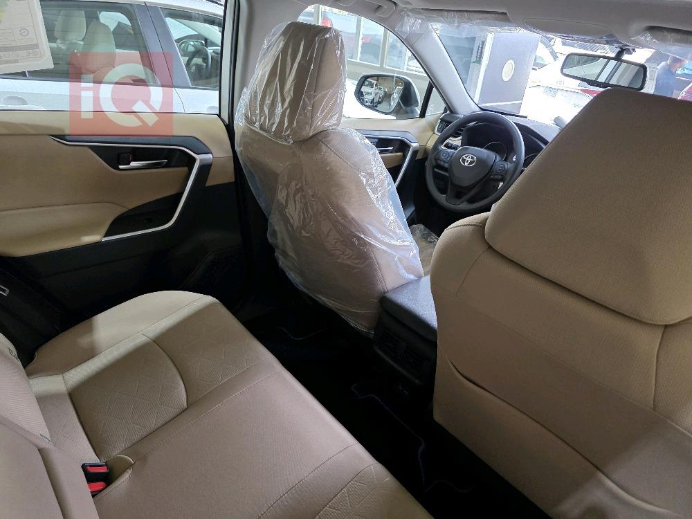 تويوتا راف 4